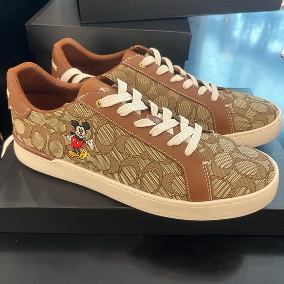 NWT Coach Outlet Disney X Coach Clip Low Top Sneaker Mickey Mouse men’s - Picture 1 of 10